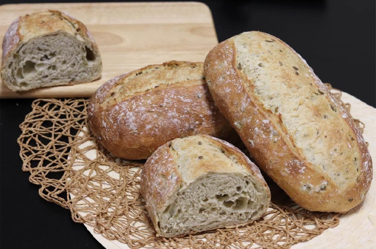 Pan de aceitunas 310 g./ud. Caja de 27 unidades